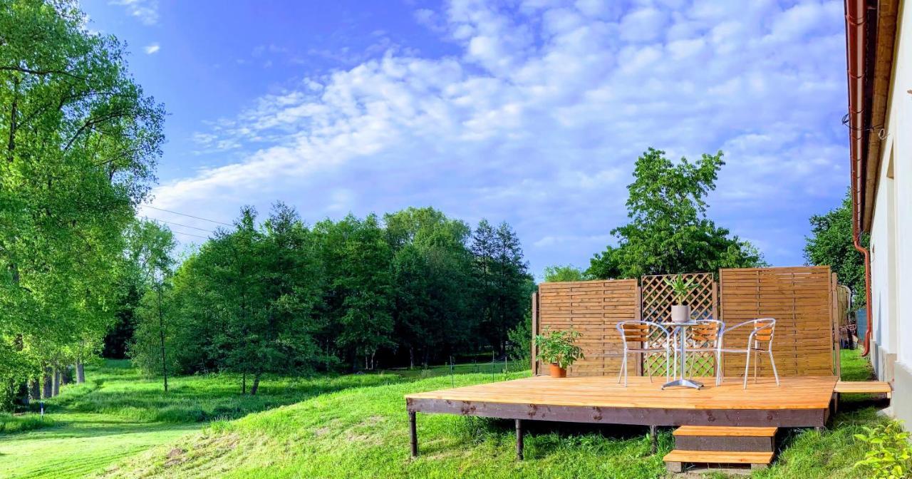 Apartmany U Reky Nezarky Lásenice Zewnętrze zdjęcie