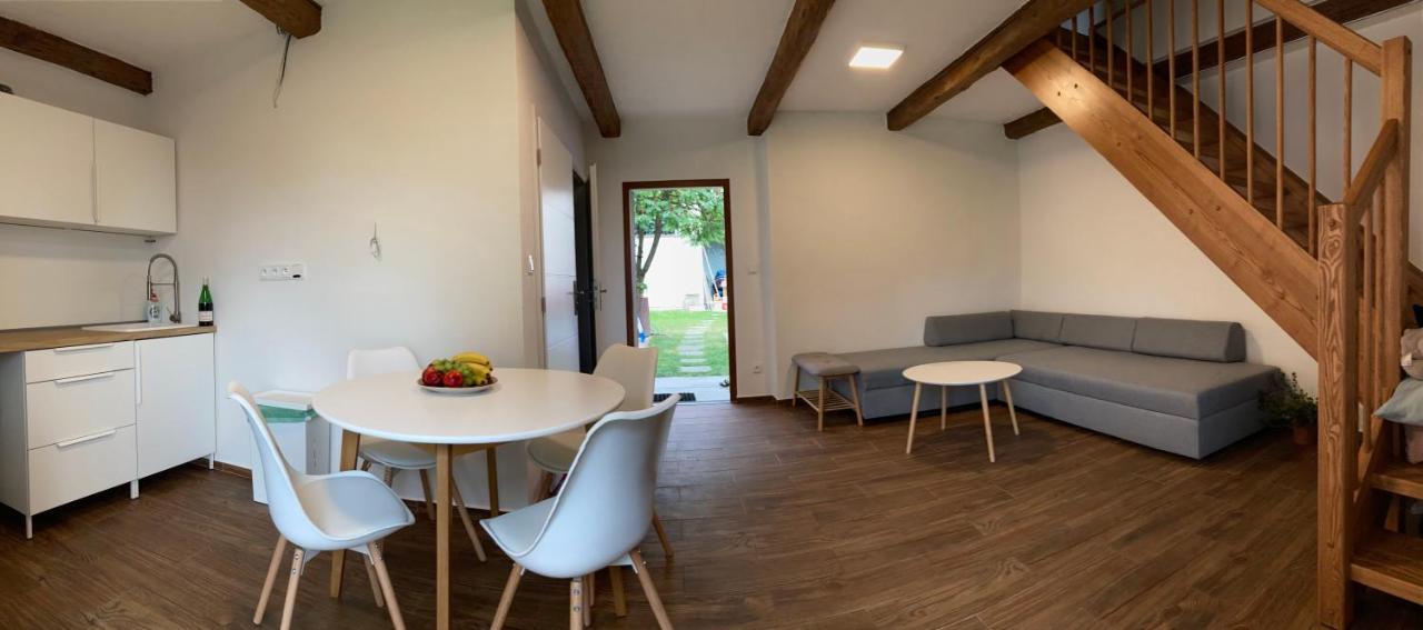 Apartmany U Reky Nezarky Lásenice Zewnętrze zdjęcie